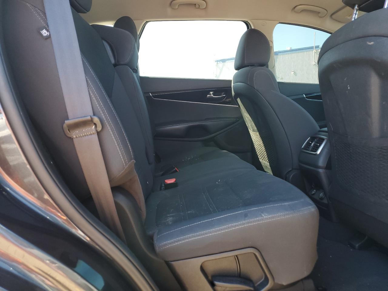 2019 Kia Sorento L VIN: 5XYPGDA39KG603746 Lot: 84435465