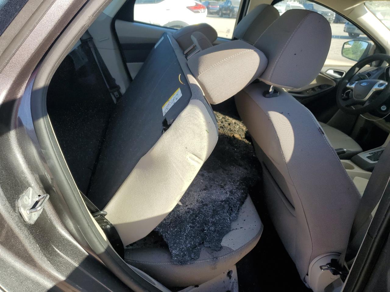 2014 Ford Focus Se VIN: 1FADP3F20EL104331 Lot: 82494905