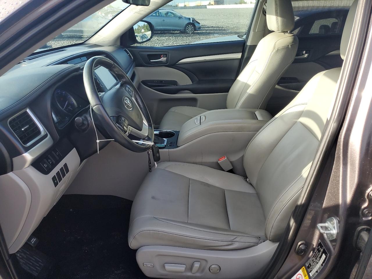 2019 Toyota Highlander Se VIN: 5TDKZRFH4KS306439 Lot: 85169415