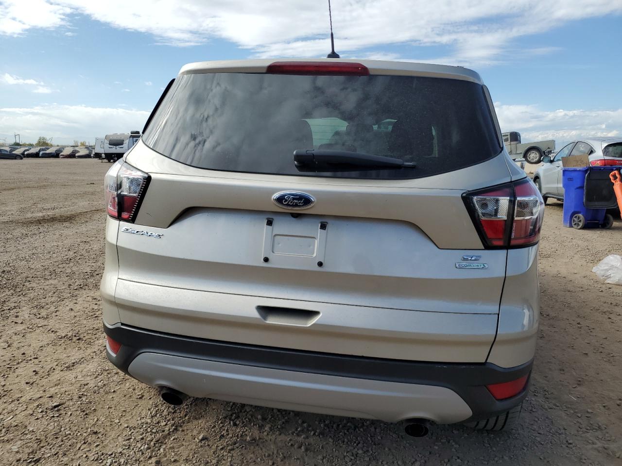 2017 Ford Escape Se VIN: 1FMCU0GDXHUC88328 Lot: 82499085
