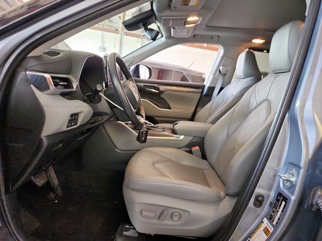 2023 Toyota Highlander Hybrid Limited VIN: 5TDEBRCHXPS125441 Lot: 82336415