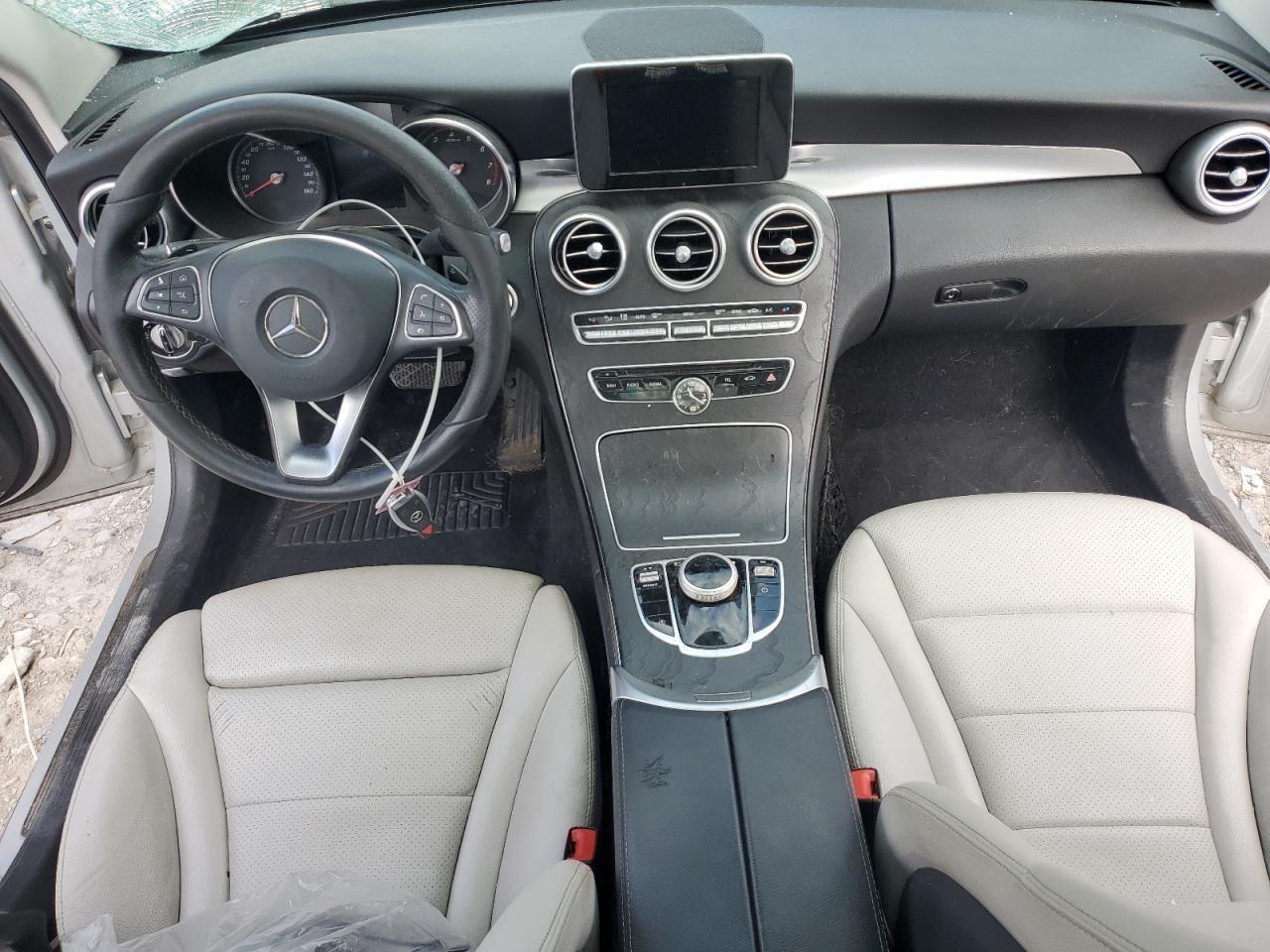 2017 Mercedes-Benz C 300 VIN: 55SWF4JB2HU196907 Lot: 85298105