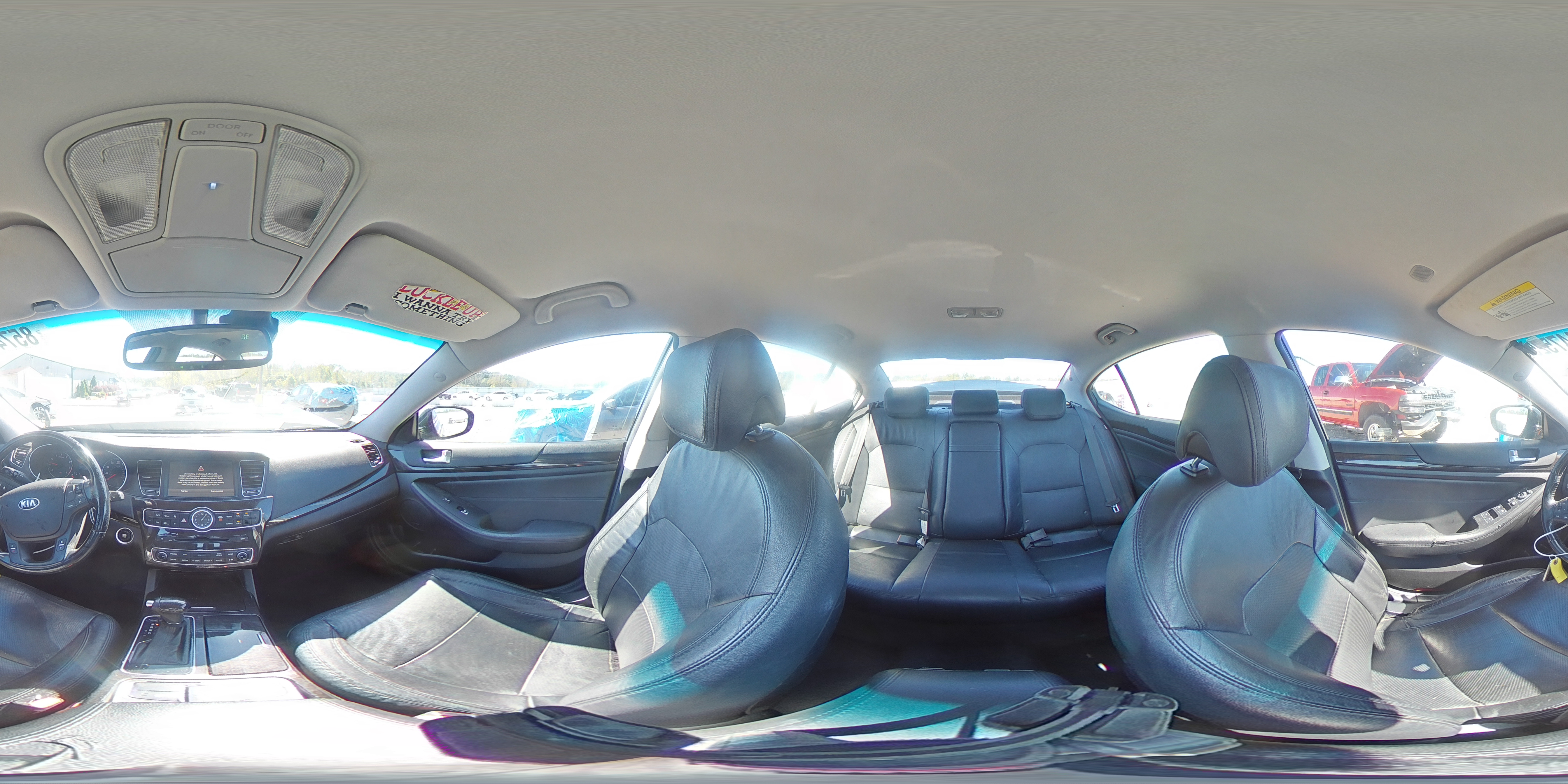 2015 Kia Cadenza Premium VIN: KNALN4D75F5174099 Lot: 85747525