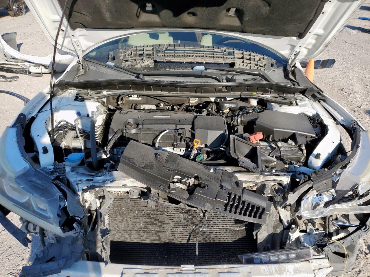 2017 Honda Accord Ex VIN: 1HGCR2F71HA233718 Lot: 86121005