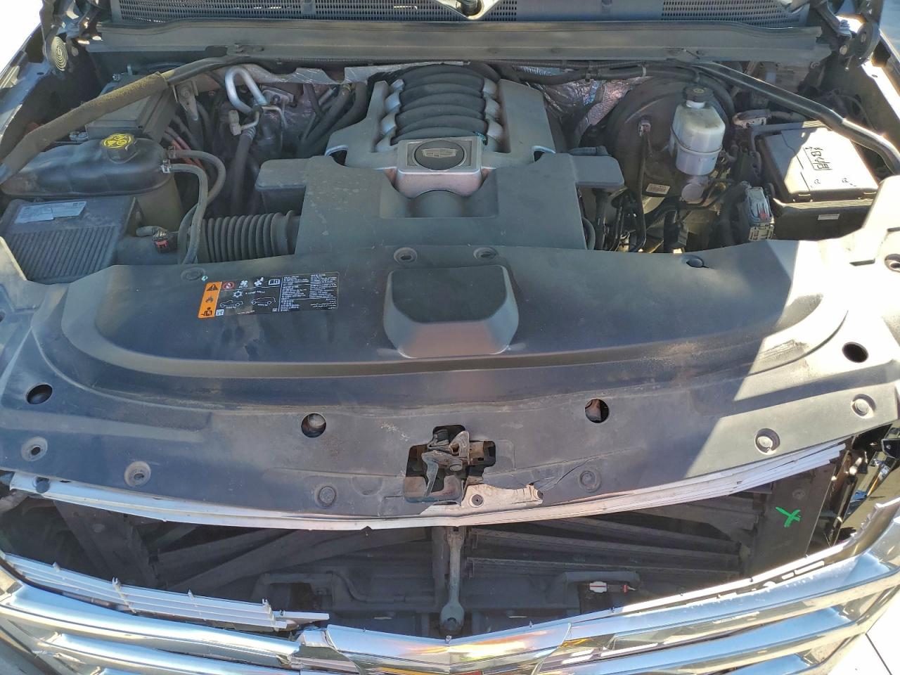 2018 Cadillac Escalade Esv Luxury VIN: 1GYS3HKJXJR110730 Lot: 90831675