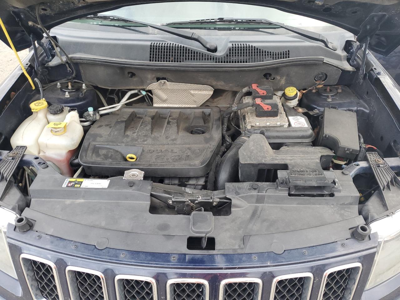 2014 Jeep Compass Sport VIN: 1C4NJCBA1ED570308 Lot: 86410175