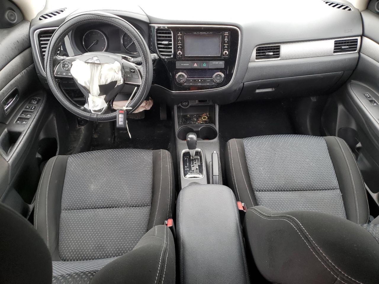 2016 Mitsubishi Outlander Se VIN: JA4AZ3A31GZ040270 Lot: 89807565