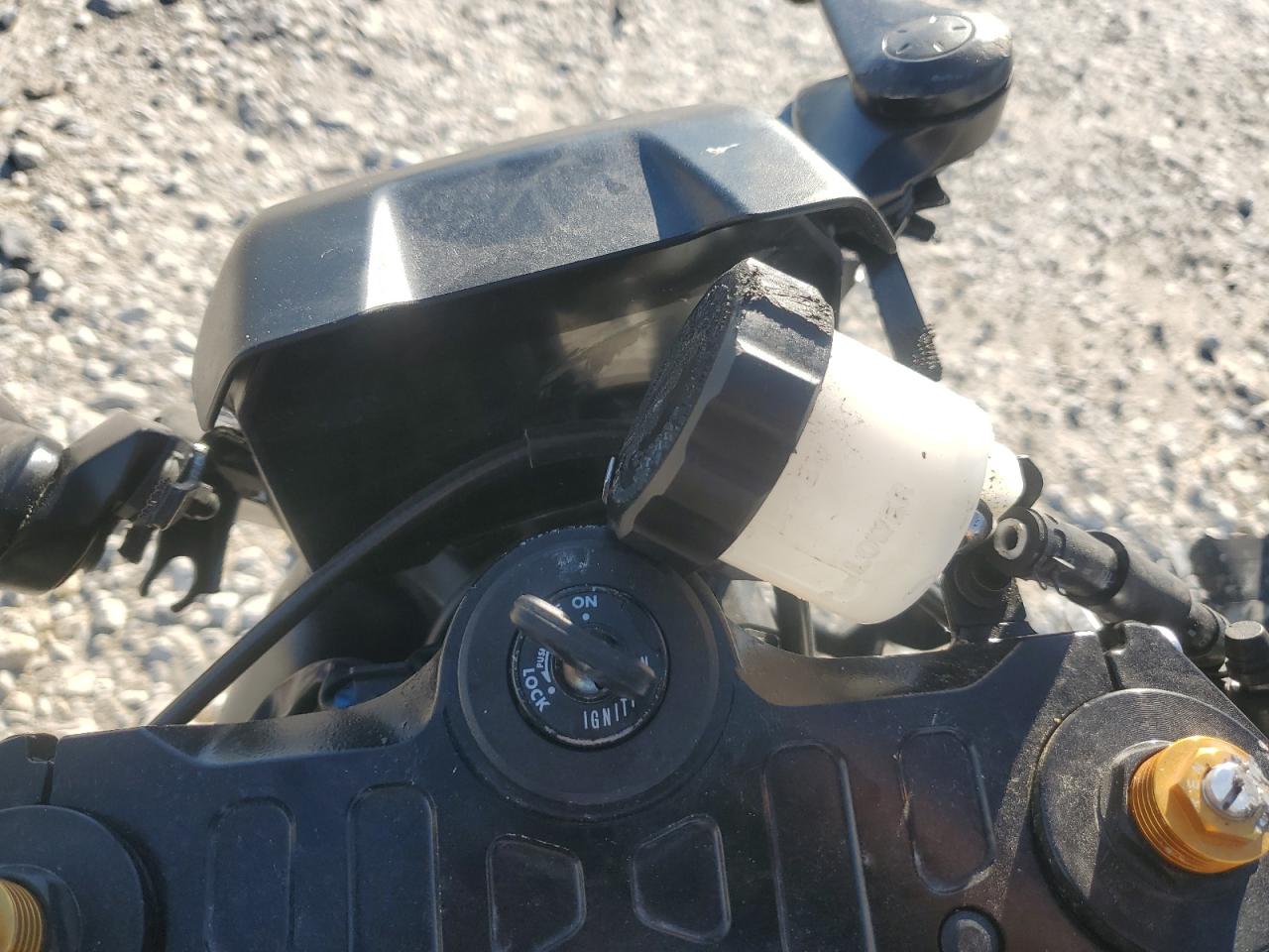 2025 Yamaha Yzfr7 VIN: JYARM38E1SA015872 Lot: 82330045