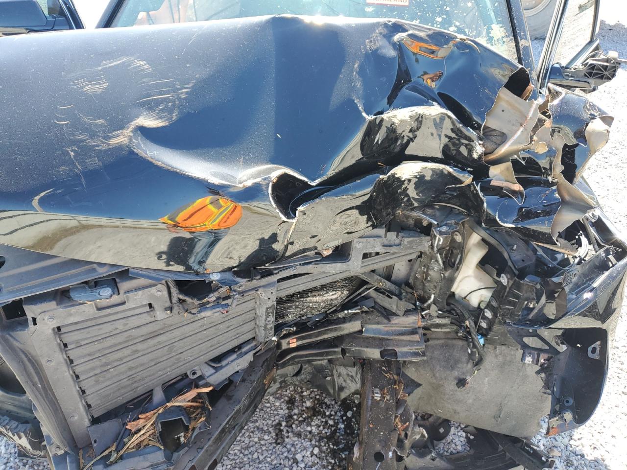 2019 Chevrolet Tahoe C1500 Lt VIN: 1GNSCBKC2KR207627 Lot: 84772175