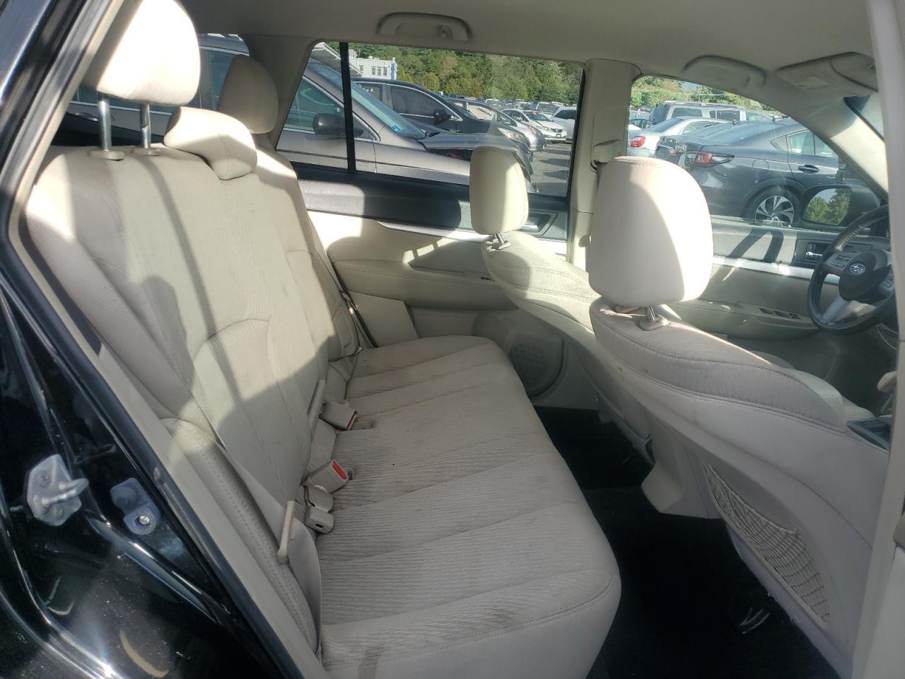 2011 Subaru Outback 2.5I Premium VIN: 4S4BRBCC6B3335311 Lot: 85824645