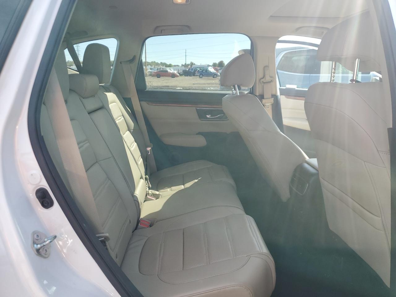 2018 Honda Cr-V Touring VIN: 2HKRW2H9XJH663911 Lot: 86304925