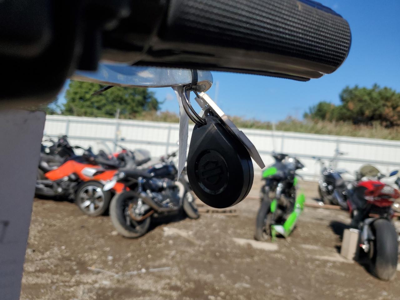 2018 Harley-Davidson Flhcs Heritage Classic 114 VIN: 1HD1YBK1XJC082011 Lot: 84904325