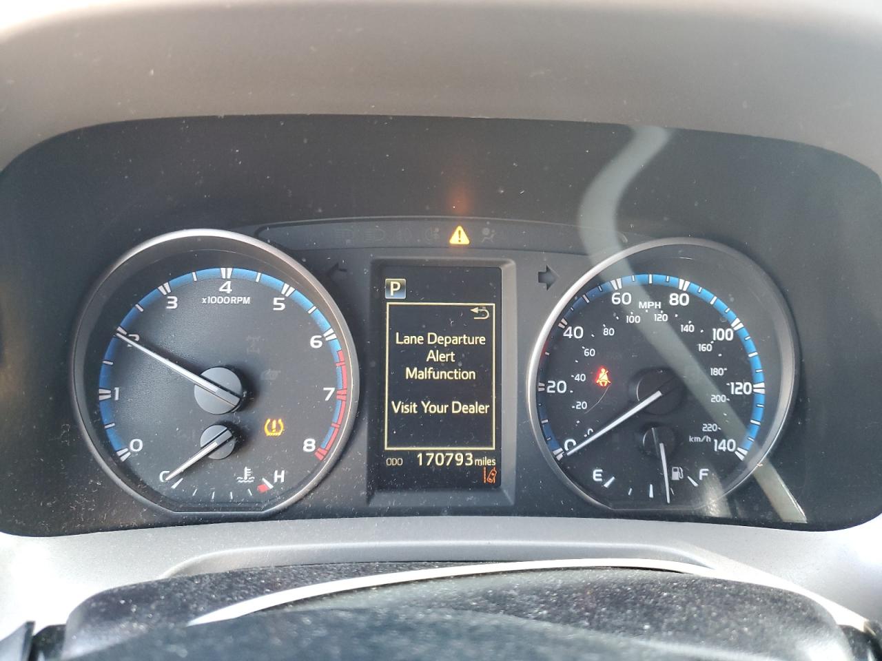 2018 Toyota Rav4 Le VIN: 2T3ZFREV6JW444558 Lot: 81988615