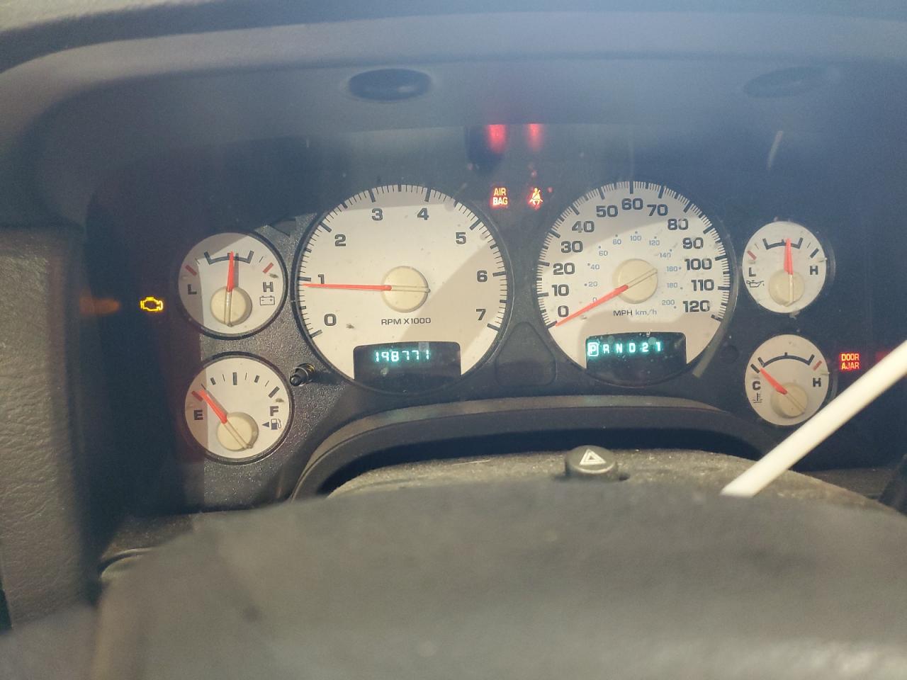 2004 Dodge Ram 1500 St VIN: 1D7HA18D14J282166 Lot: 90253565