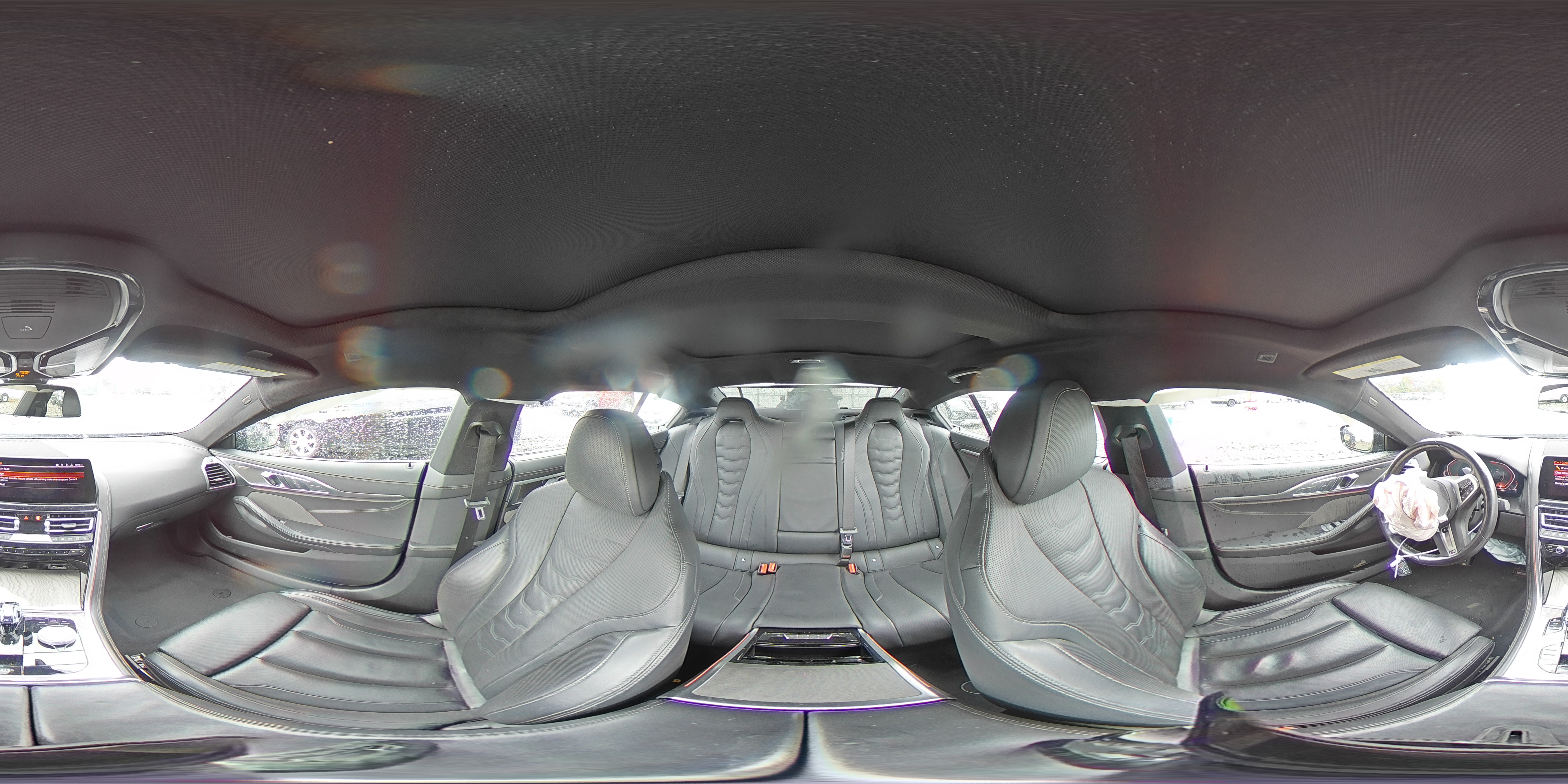 Фото: WBAGV4C07RCN68743