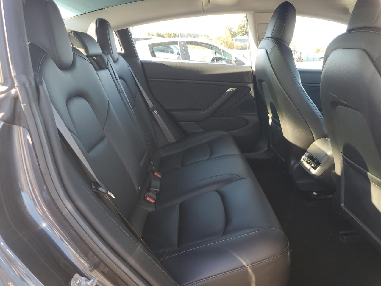 2018 Tesla Model 3 VIN: 5YJ3E1EA2JF059303 Lot: 90257245