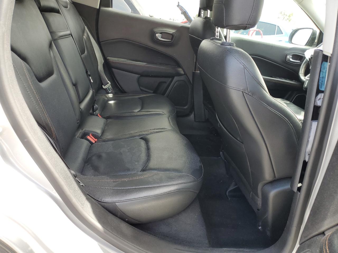 2018 Jeep Compass Limited VIN: 3C4NJDCB2JT290947 Lot: 81925265