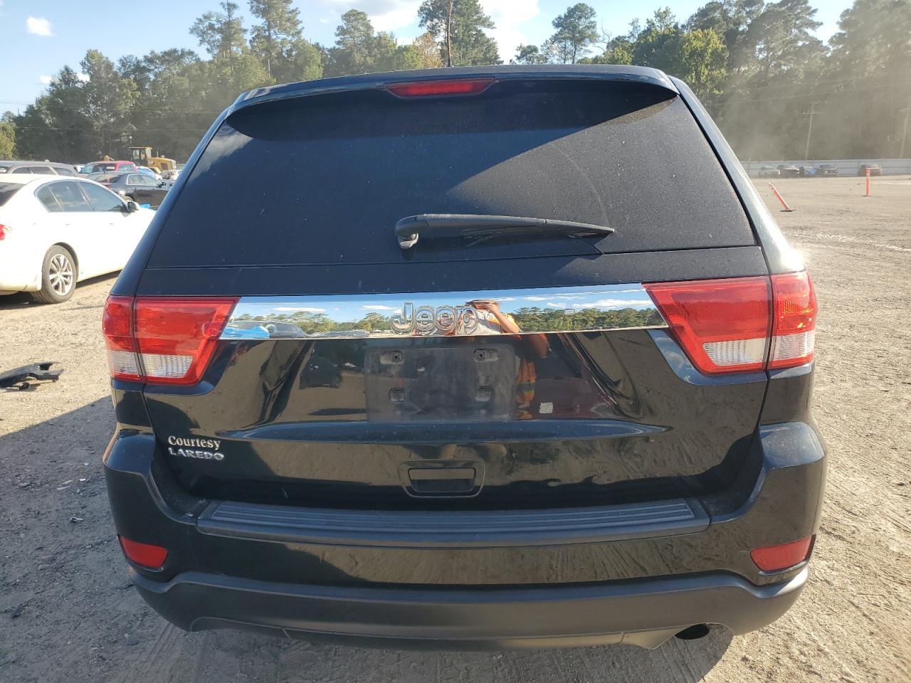 2012 Jeep Grand Cherokee Laredo VIN: 1C4RJEAG3CC229305 Lot: 86317065