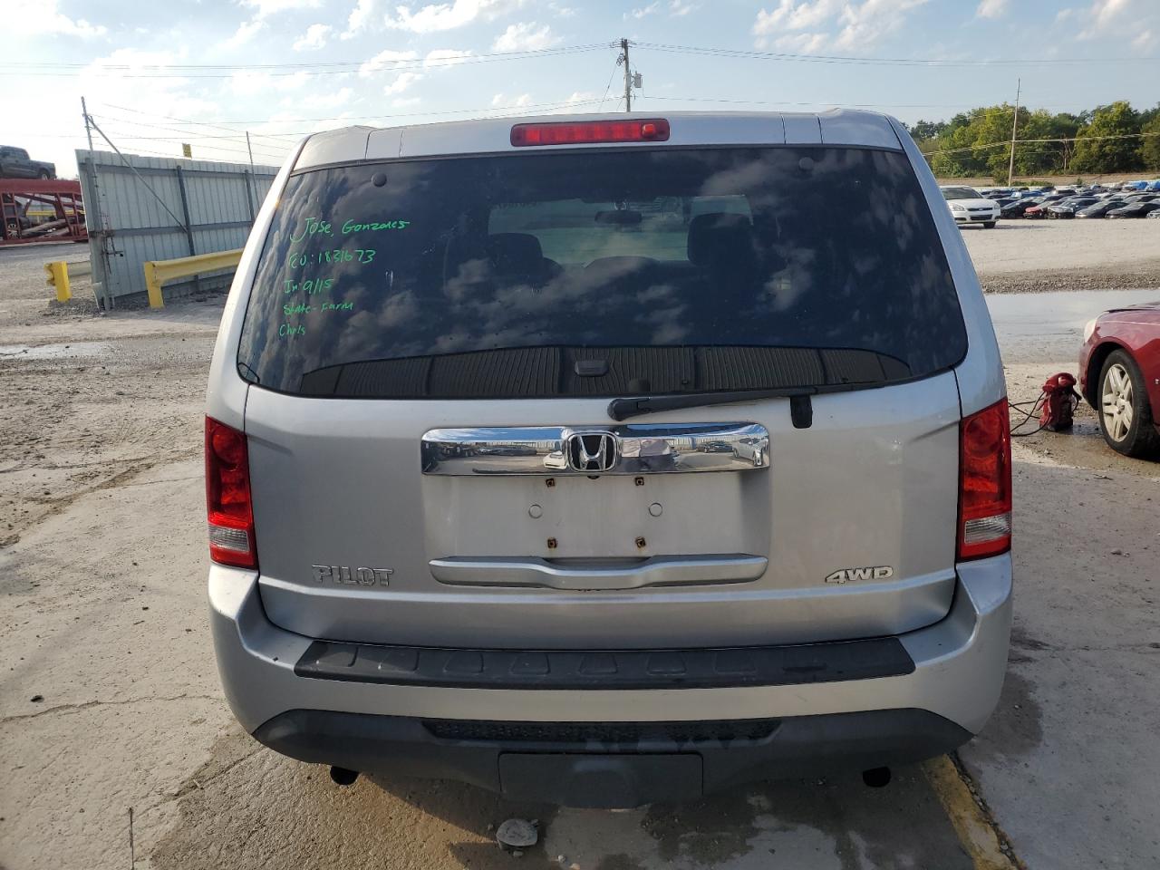 2015 Honda Pilot Lx VIN: 5FNYF4H26FB024344 Lot: 84016475