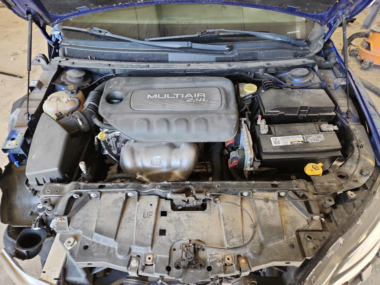 2016 Chrysler 200 Limited VIN: 1C3CCCAB8GN129885 Lot: 84983875