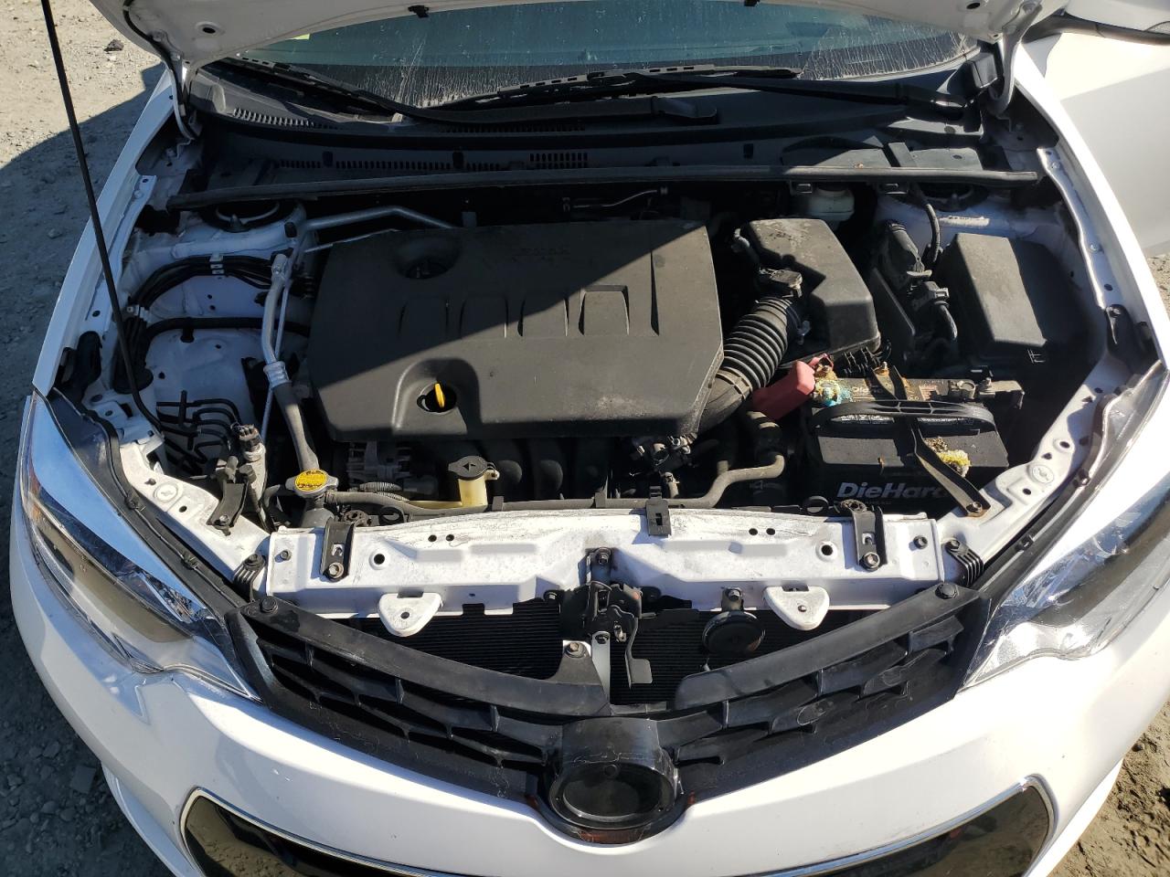 2015 Toyota Corolla L VIN: 5YFBURHE0FP337431 Lot: 84889105