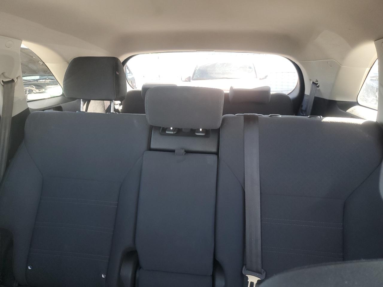 2019 Kia Sorento L VIN: 5XYPGDA34KG465758 Lot: 85674145