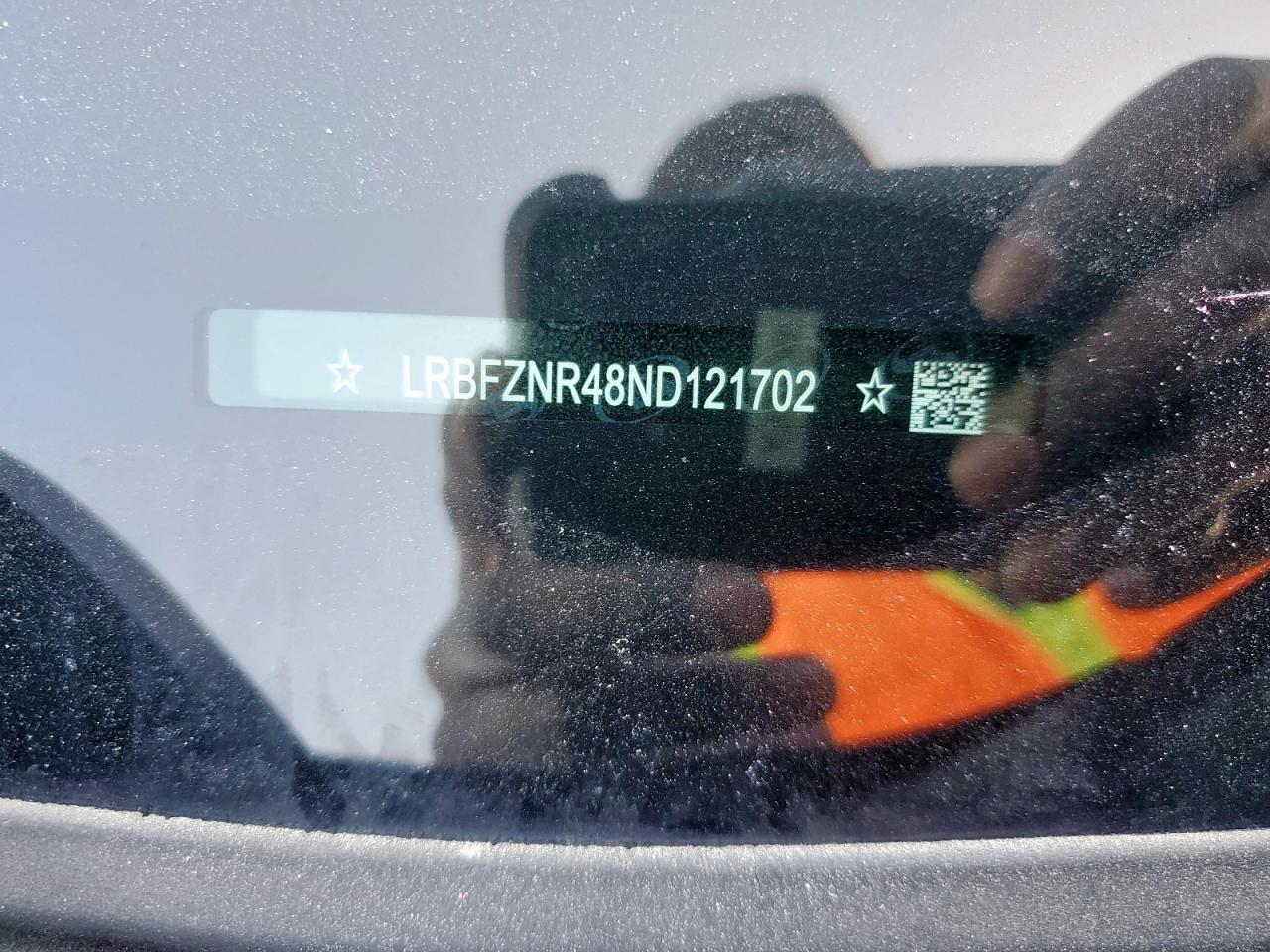 2022 Buick Envision Essence VIN: LRBFZNR48ND121702 Lot: 90302915