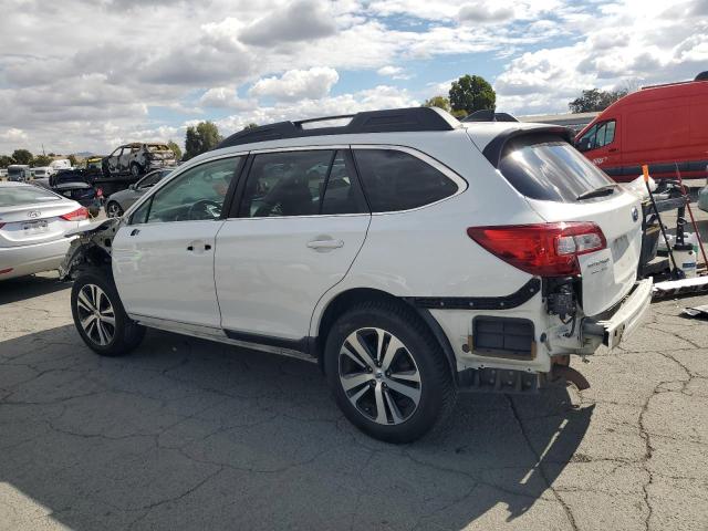  SUBARU OUTBACK 2018 Белы