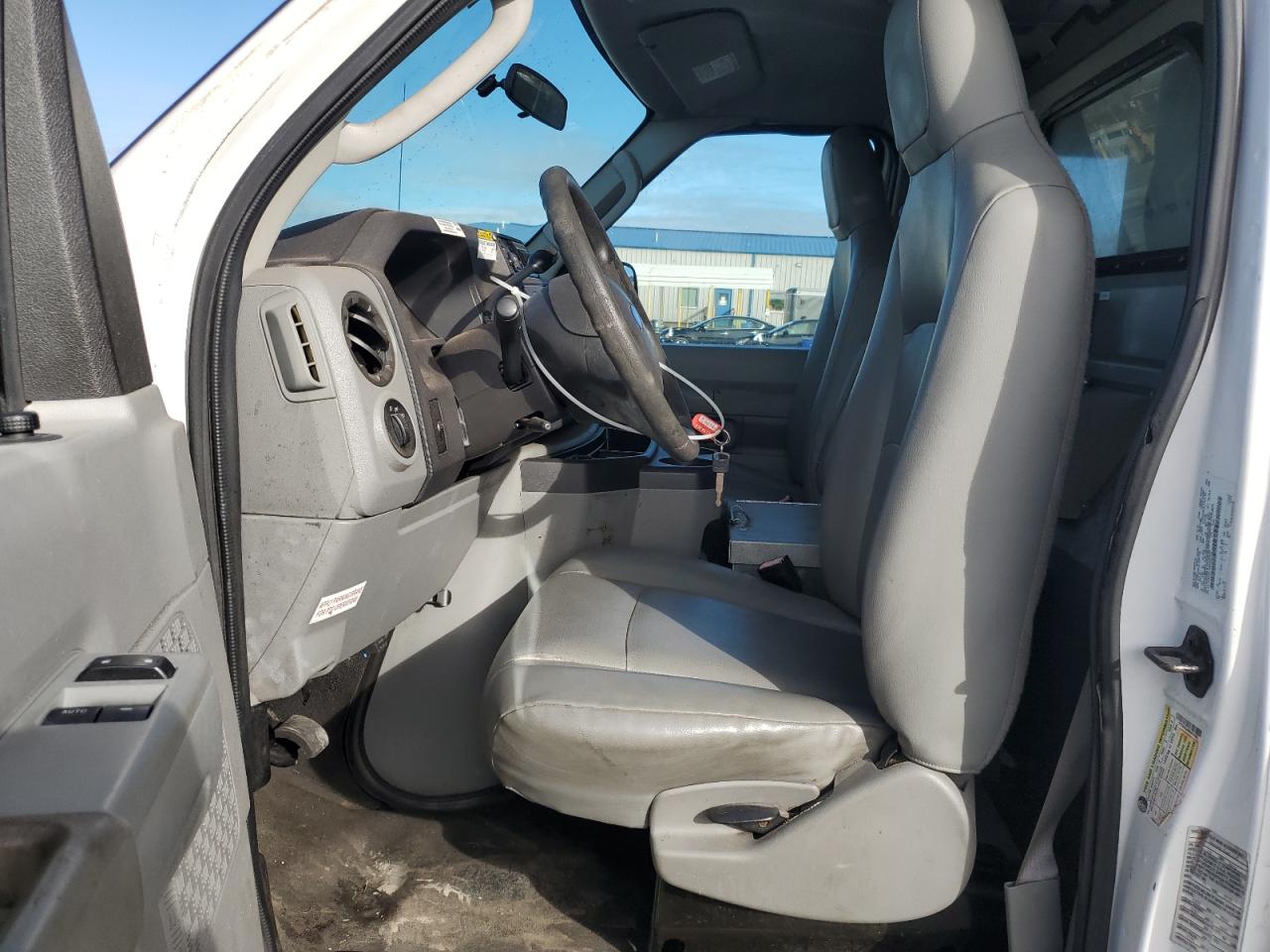 2010 Ford Econoline E350 Super Duty Van VIN: 1FTSE3EL9ADA87650 Lot: 86701435