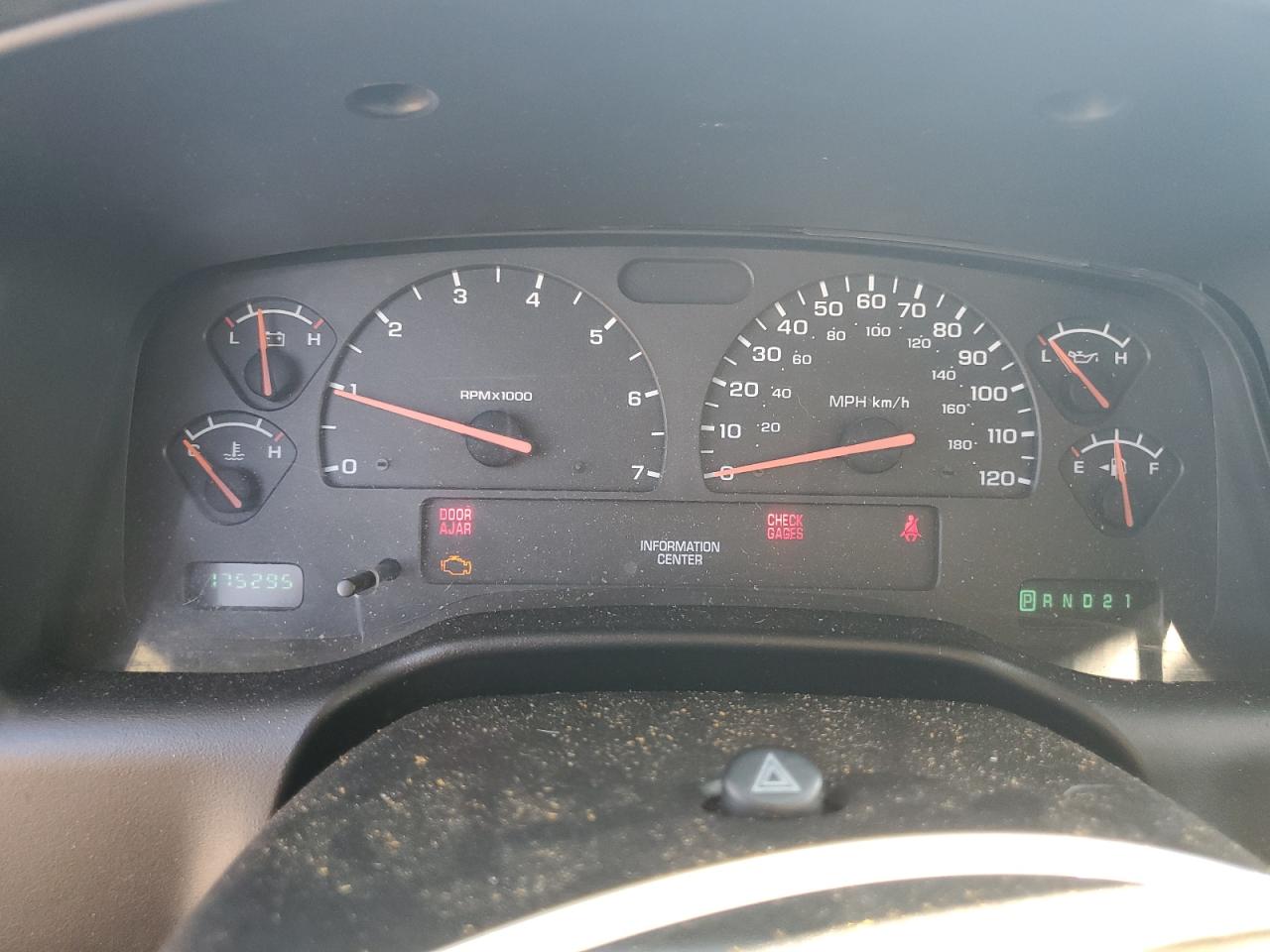 2002 Dodge Dakota Quad Slt VIN: 1B7HG48N12S644670 Lot: 82342675