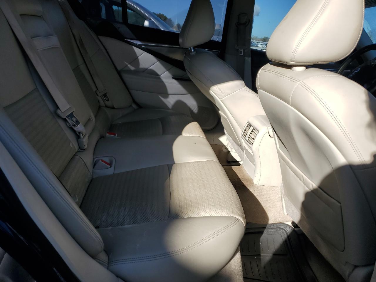 2017 Infiniti Q50 Base VIN: JN1CV7AP3HM640701 Lot: 89538735