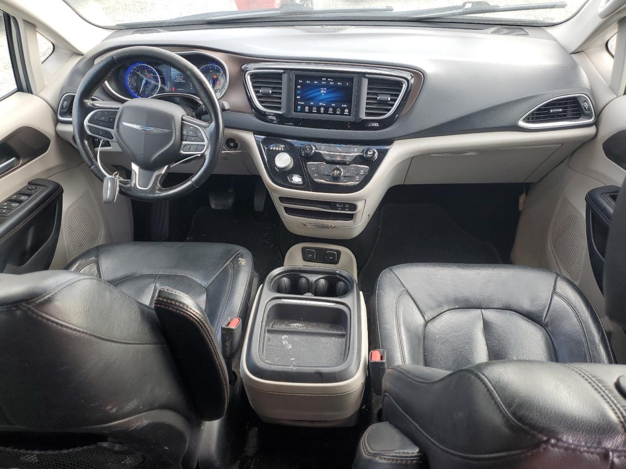 2019 Chrysler Pacifica Touring L VIN: 2C4RC1BG4KR603475 Lot: 82464465