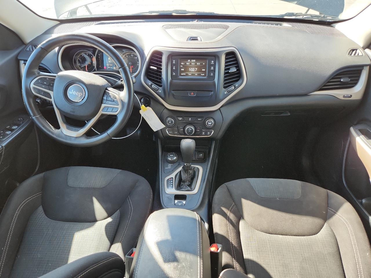 2017 Jeep Cherokee Latitude VIN: 1C4PJMCB8HW576931 Lot: 87433155