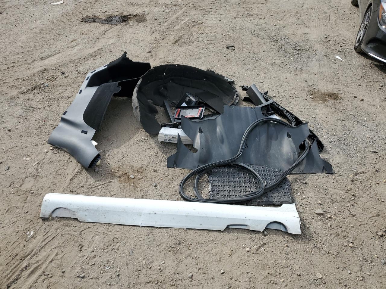 2021 Tesla Model Y VIN: 5YJYGDEE8MF298797 Lot: 81093005