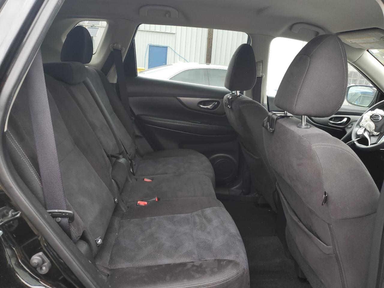 2015 Nissan Rogue S VIN: KNMAT2MV7FP556030 Lot: 85365425