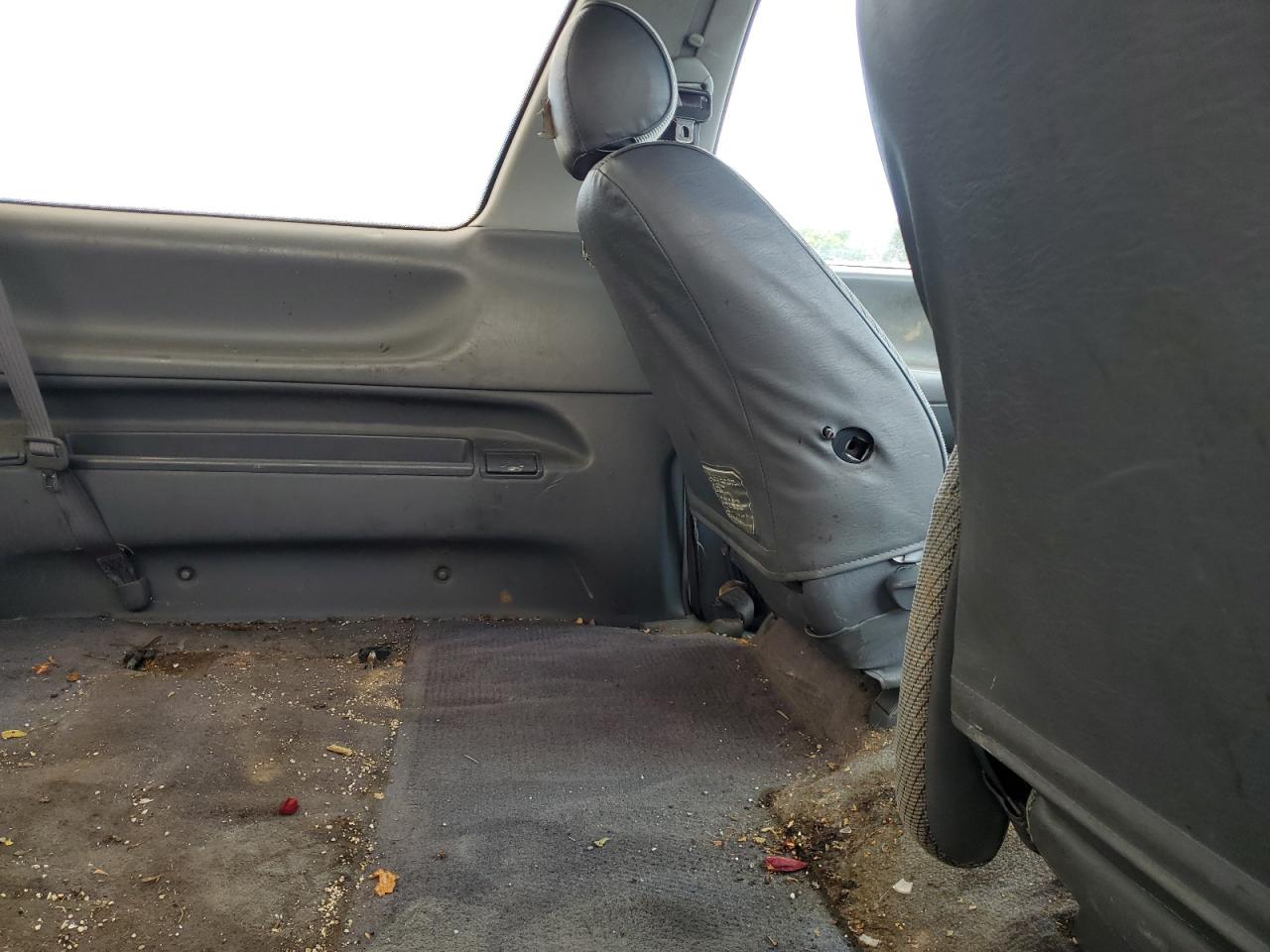 1996 Toyota Previa Dx VIN: JT3GK12M9T1243159 Lot: 85878325