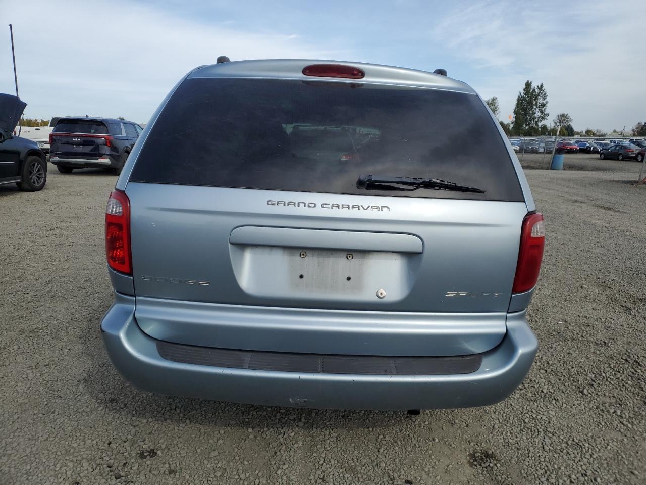 2003 Dodge Grand Caravan Sport VIN: 1D4GP44383B304243 Lot: 84995455