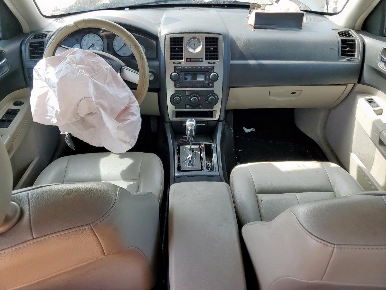 2006 Chrysler 300 Touring VIN: 2C3KA53G86H404748 Lot: 85876985