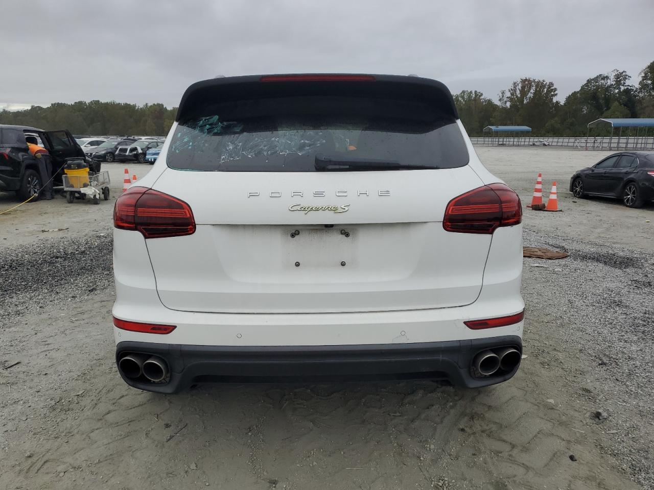 2017 Porsche Cayenne Se Hybrid Platinum VIN: WP1AE2A27HLA70329 Lot: 85322295
