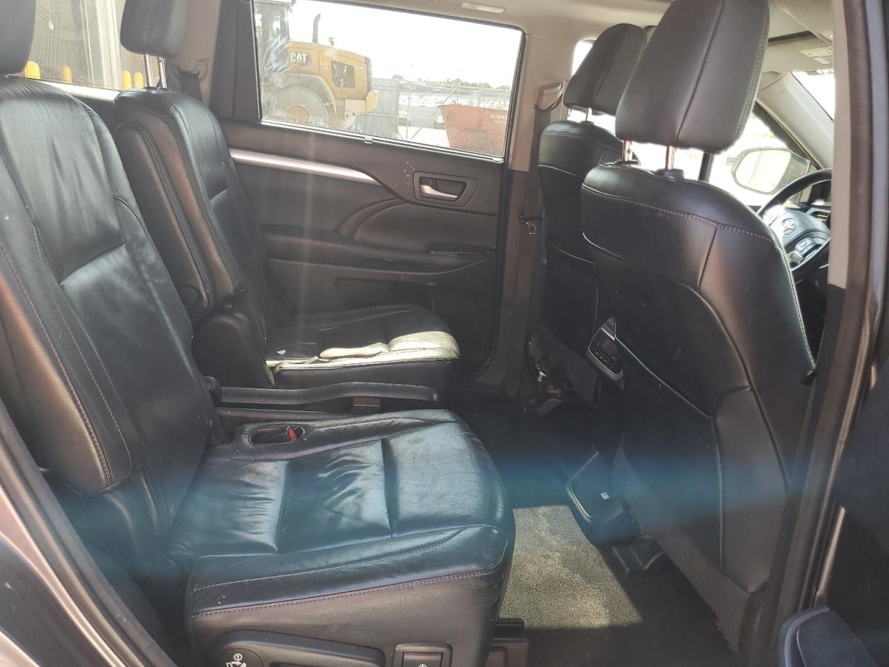 2015 Toyota Highlander Xle VIN: 5TDJKRFH1FS127328 Lot: 81989285