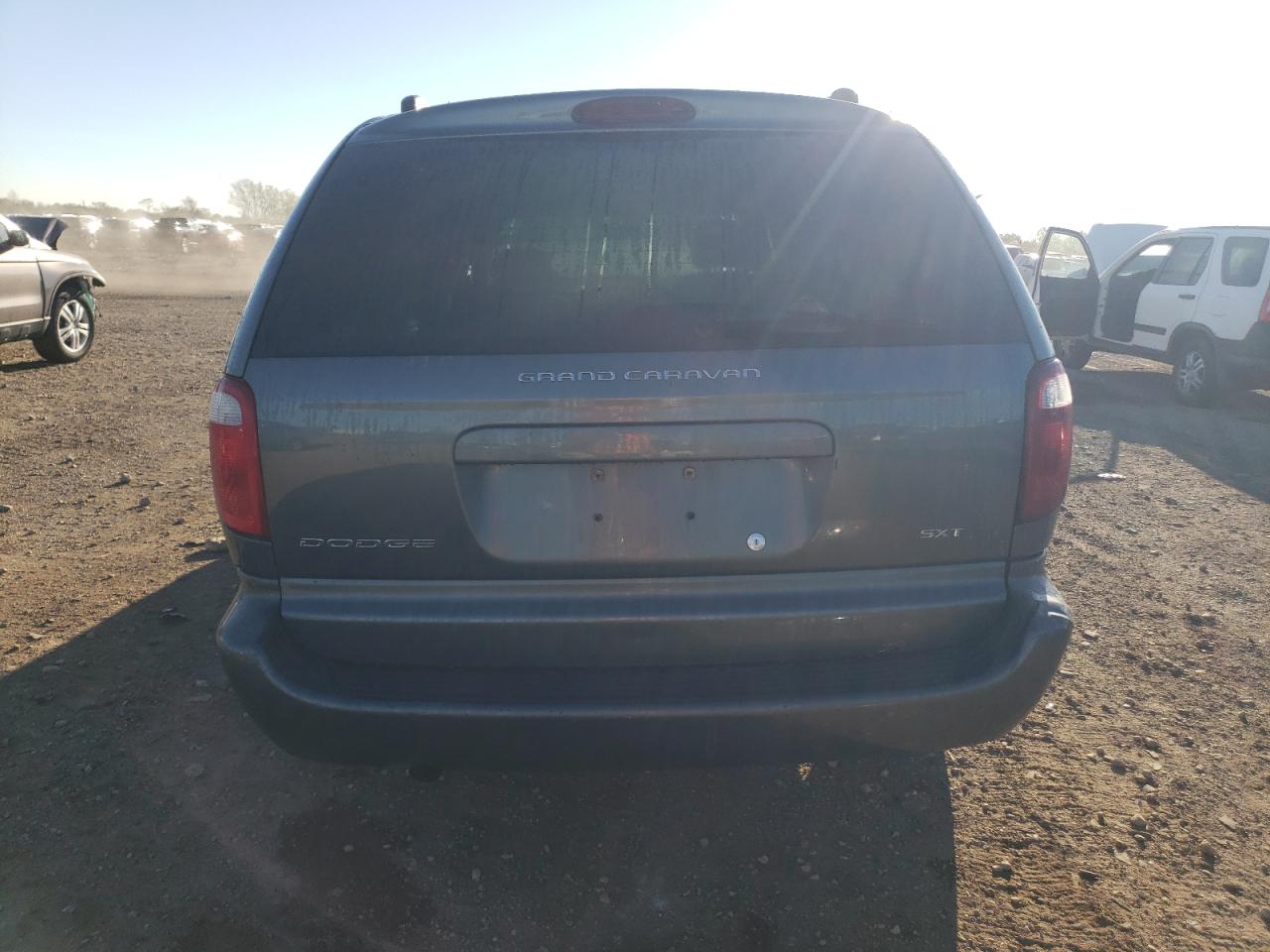 2005 Dodge Grand Caravan Sxt VIN: 2D4GP44LX5R199158 Lot: 82359695