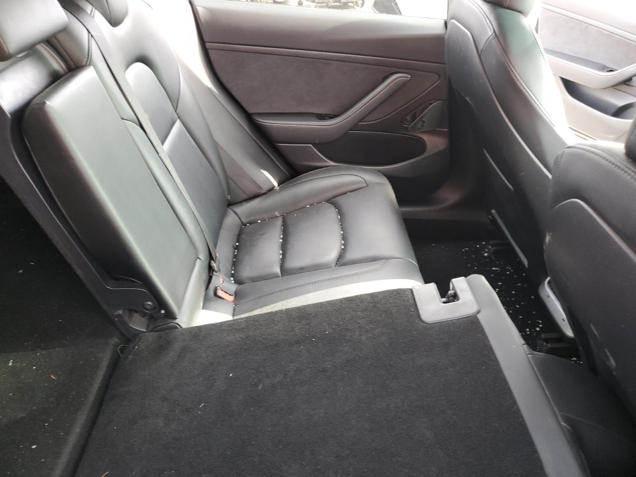 2020 Tesla Model 3 VIN: 5YJ3E1EAXLF807895 Lot: 82421155