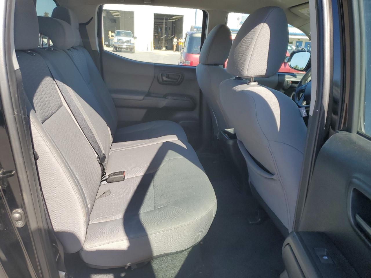 2017 Toyota Tacoma Double Cab VIN: 3TMCZ5AN9HM051161 Lot: 85575695