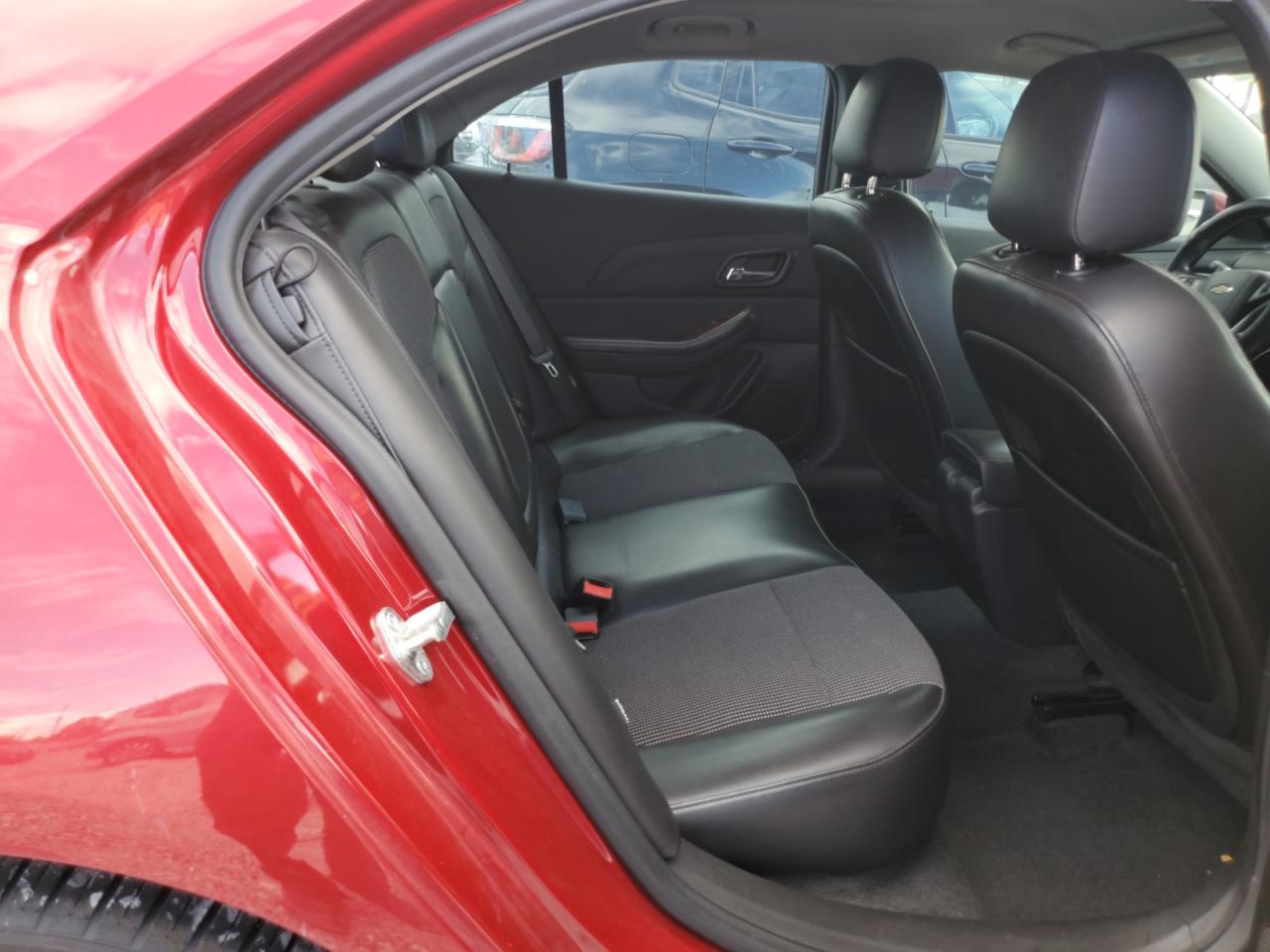 2013 Chevrolet Malibu 1Lt VIN: 1G11D5SR7DF350450 Lot: 82390625