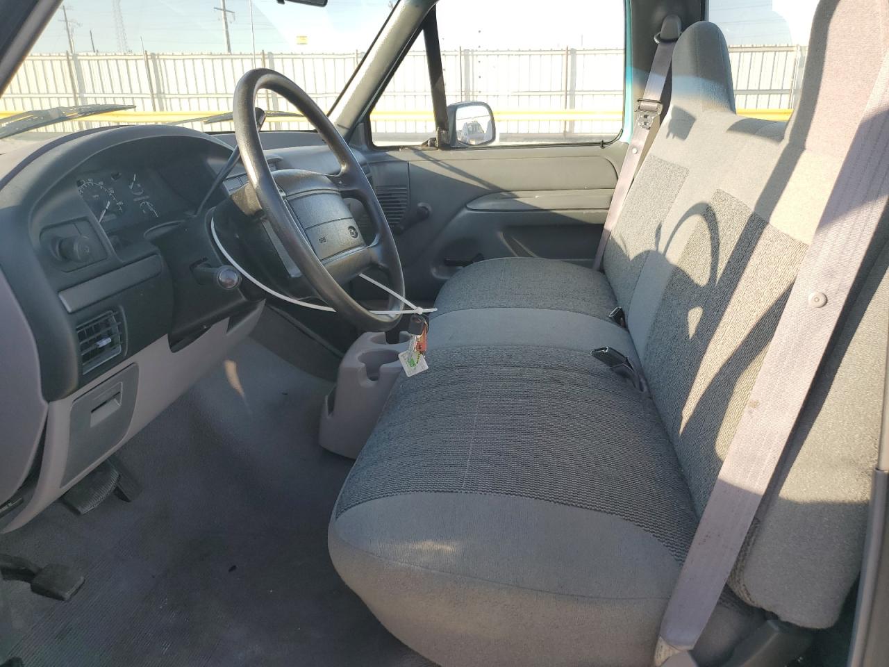 1995 Ford F150 VIN: 1FTEF15NXSNB50136 Lot: 87230895