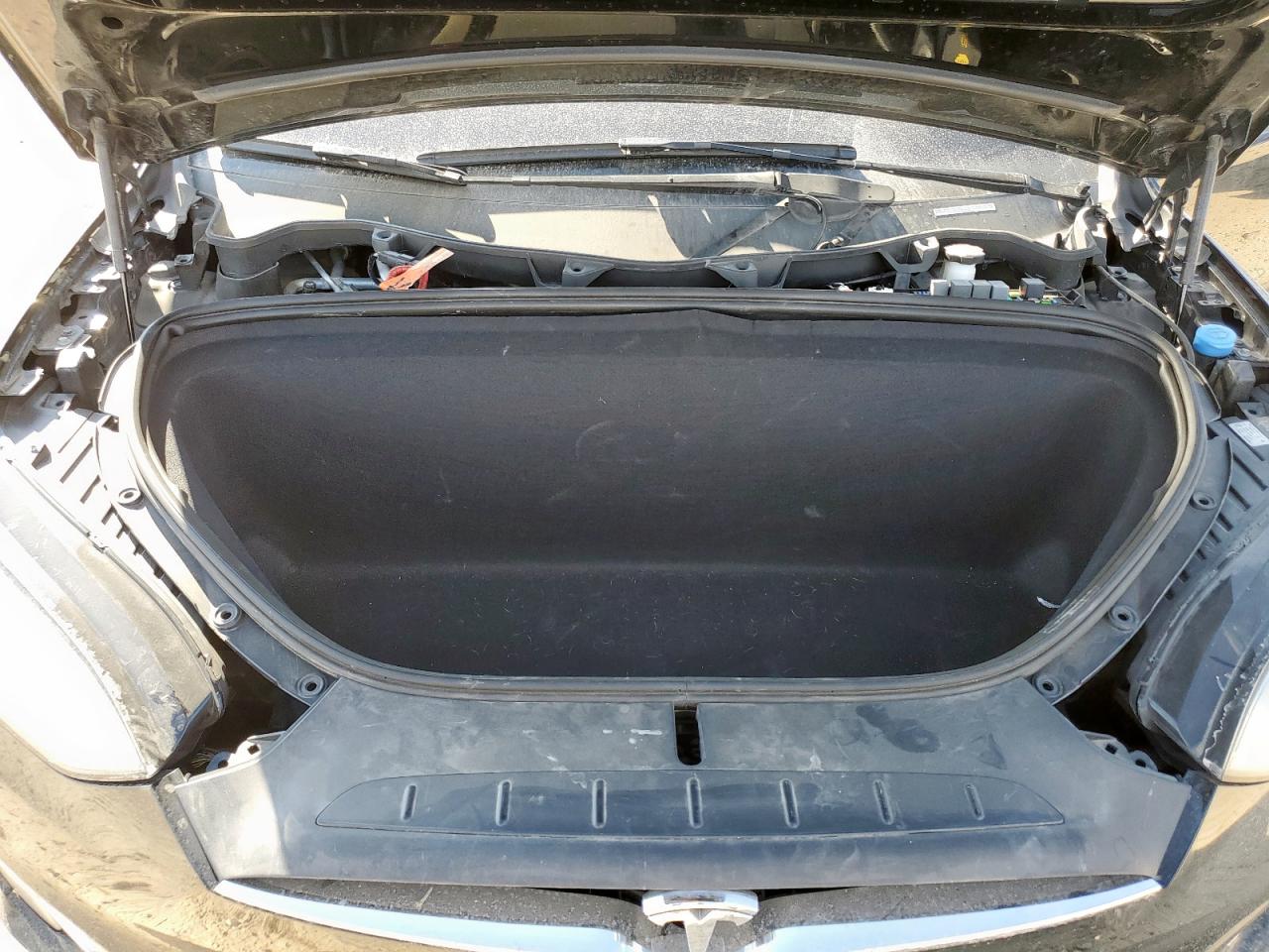 2017 Tesla Model X VIN: 5YJXCBE21HF050463 Lot: 86156925