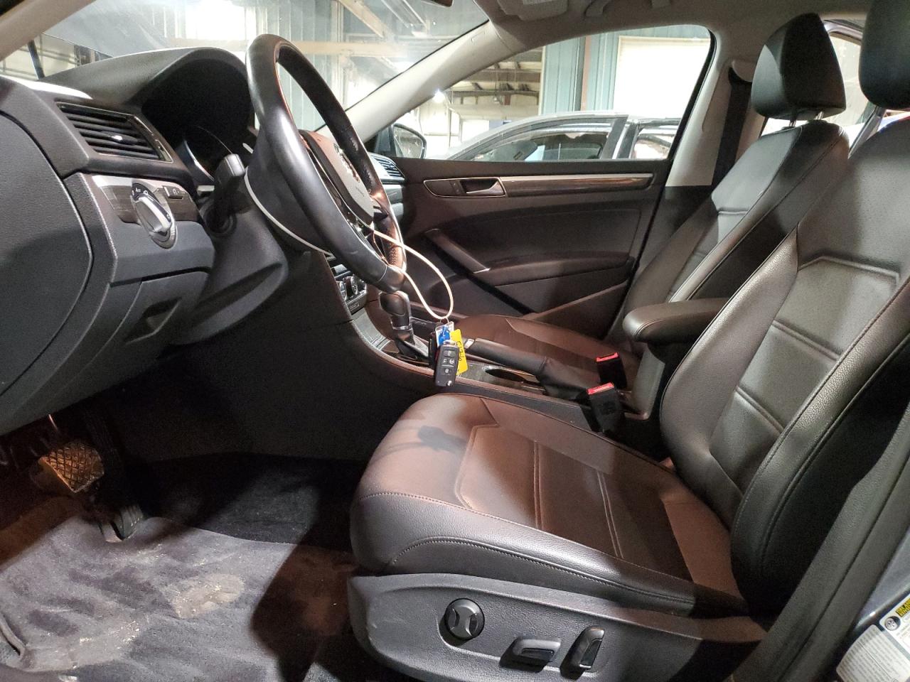 2017 Volkswagen Passat Se VIN: 1VWGT7A34HC025742 Lot: 82310845