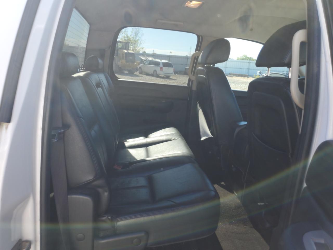 2011 Chevrolet Silverado K1500 Lt VIN: 1GCPKSE32BF125122 Lot: 82282085