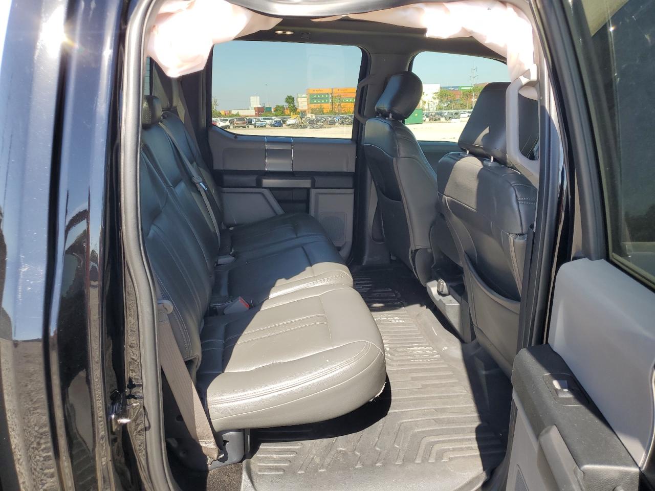 2018 Ford F150 Supercrew VIN: 1FTEW1EG2JFA15517 Lot: 82221145