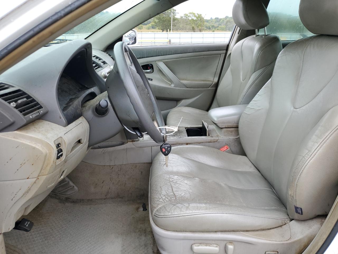 2010 Toyota Camry Base VIN: 4T1BF3EKXAU516682 Lot: 85270875